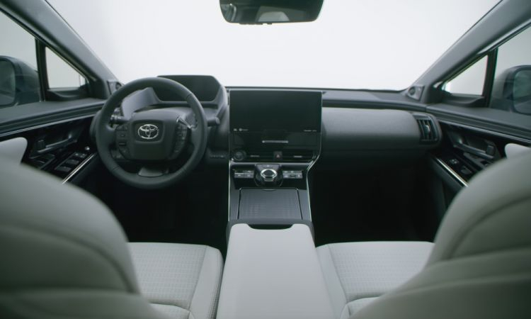 Toyota оценила электрический кроссовер bZ4X в $42 000 на рынке США