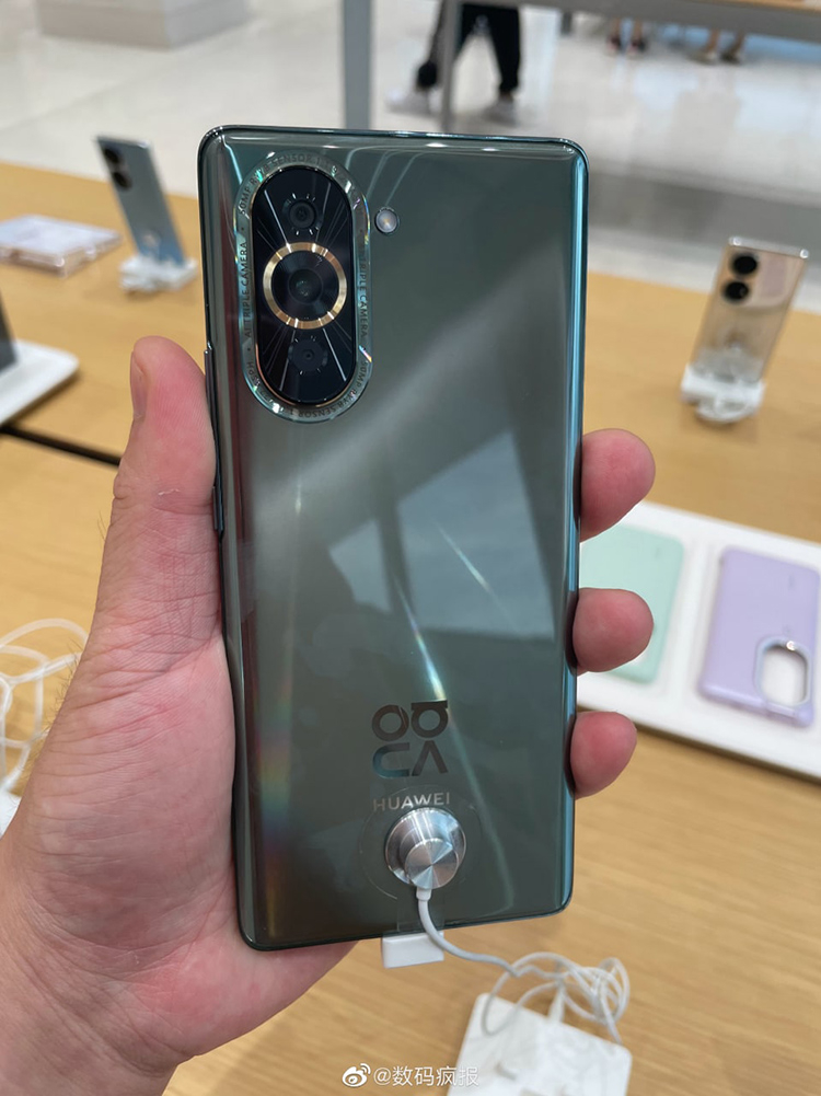 Опубликованы «живые» фото смартфонов  Huawei Nova 10 и Nova 10 Pro с 60-Мп селфи-камерой