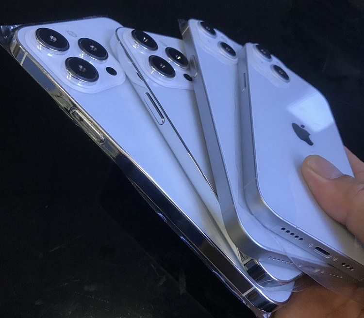 Известный инсайдер показал все смартфоны серии iPhone 14 на фото и видео