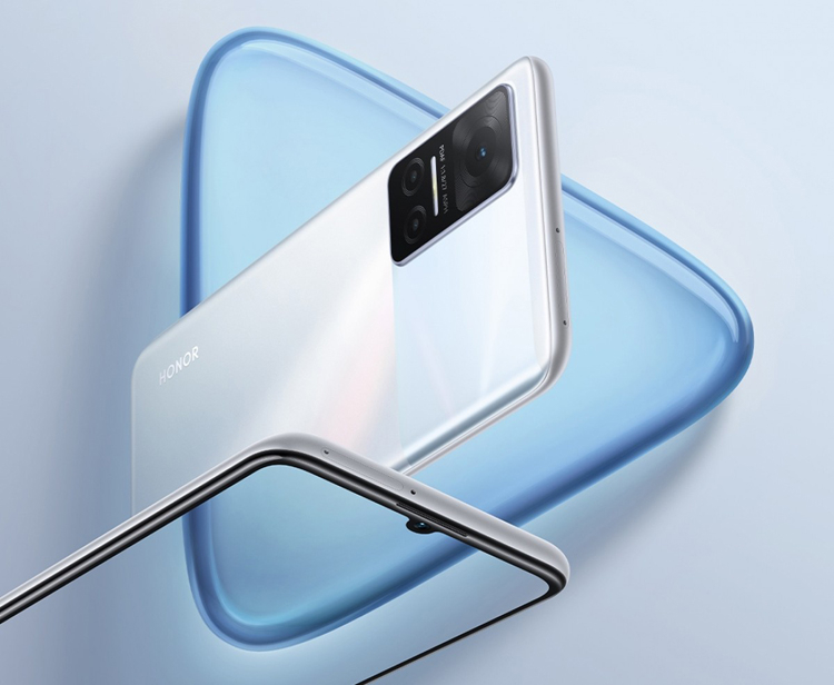 Дебютировал смартфон Honor Play 6T с большим экраном и тройной камерой
