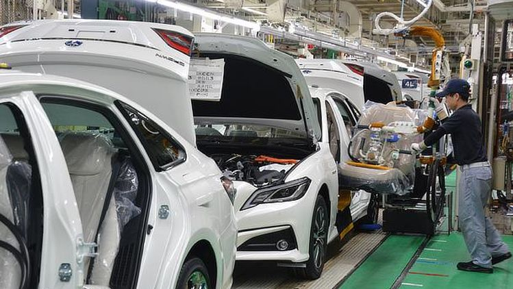 Дефицит автомобильных чипов так и не закончился — Toyota сократила план производства на июнь на 100 тыс. авто