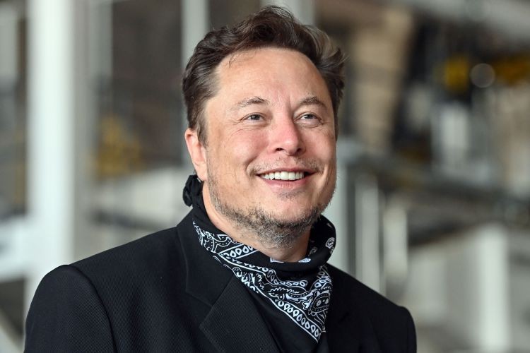Илон Маск рискует ответить в суде за свой твит о продаже 10 % акций Tesla