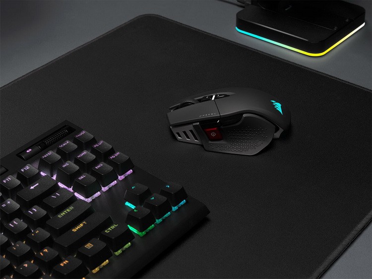 Corsair представила проводную и беспроводную мышки M65 RGB Ultra с сенсором на 26 000 DPI