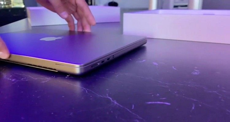 Новые 16-дюймовые MacBook Pro отказываются заряжаться в выключенном состоянии