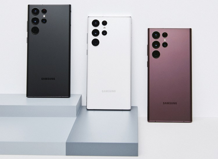 Samsung использует «устаревший» набор материалов при выпуске OLED-дисплеев для флагмана S22 Ultra