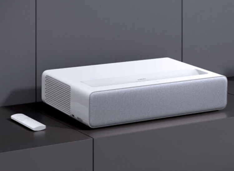 Xiaomi представила проектор для домашнего кинотеатра с яркостью 1400 люмен и ценой $1100