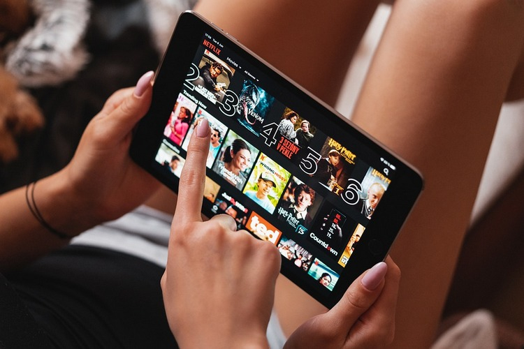 Акции Netflix рухнули на 37 % после ужасного финансового отчёта