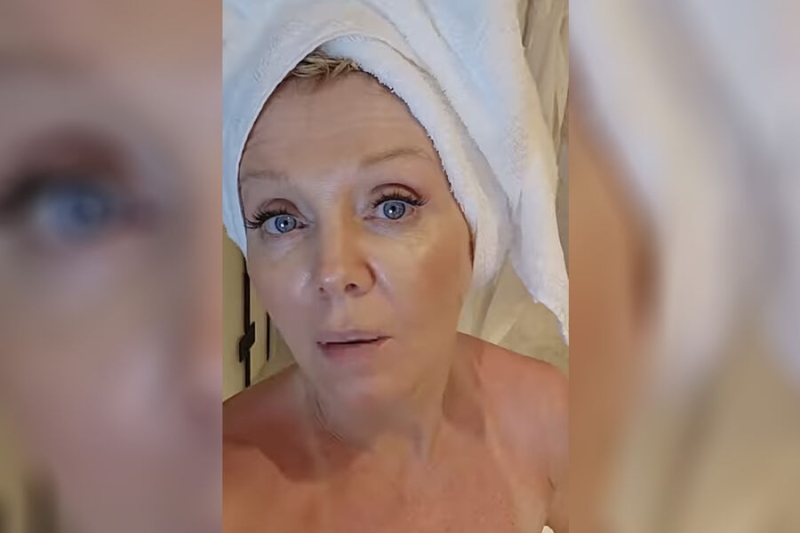 57-летняя Валерия выложила видео без одежды
