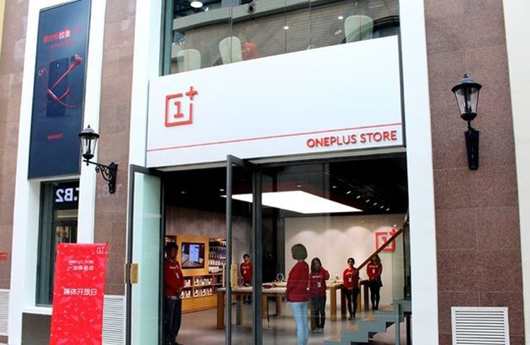 Смартфон OnePlus 10R получит процессор Dimensity 8100 и 150-Вт зарядку