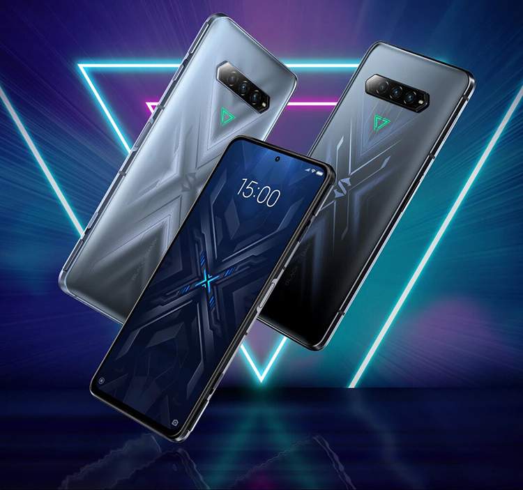 С 24 по 27 января игровой смартфон Black Shark 4 Pro можно купить со скидкой 3500 рублей