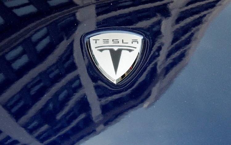 Tesla отзывает около 200 тыс. электромобили Model 3 и Model S в Китае