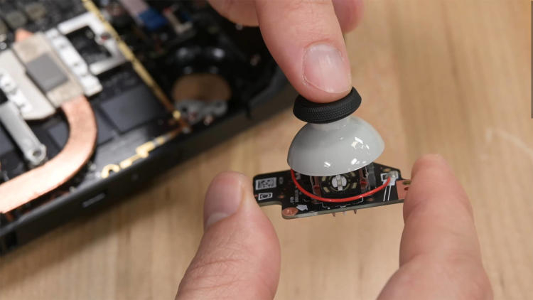 iFixit показали Steam Deck на рентгене и разобрали — консоль получила 7/10 баллов за ремонтопригодность