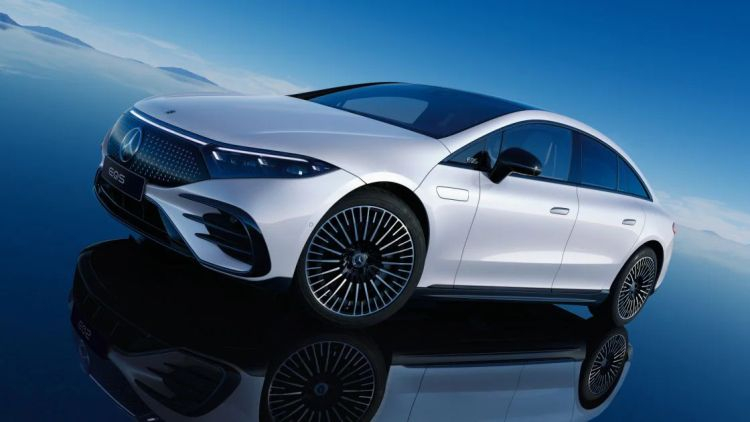 Электромобили и дорогие модели подняли прибыль Mercedes-Benz в два с лишним раза