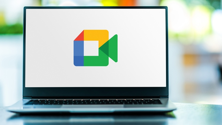 Google Meet для преподавателей научился автоматически переводить уроки в текст
