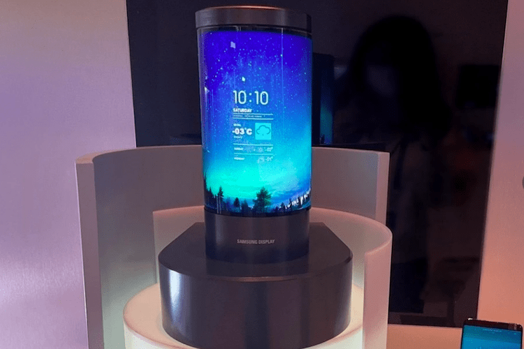 Samsung показала, как могут выглядеть её будущие устройства со складными дисплеями