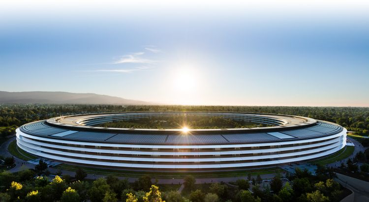 Суд признал виновным бывшего сотрудника Apple, пытавшегося вывезти документацию по автомобильному проекту в Китай