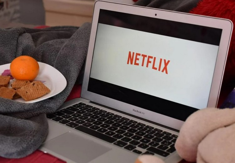 Акции Netflix рухнули на 37 % после ужасного финансового отчёта