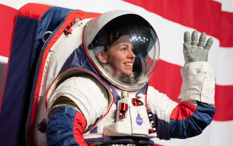 NASA выбрало компании для создания новых лунных и космических скафандров