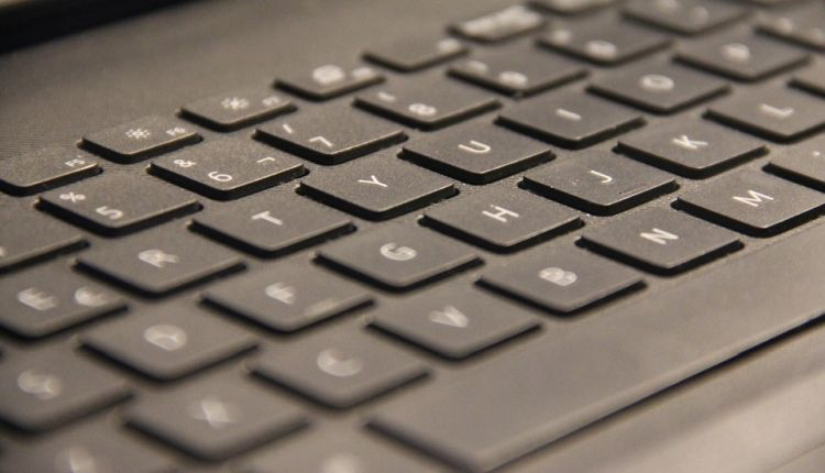 Dell нарастила выручку в последнем квартале, но дефицит компонентов не даст удовлетворить спрос на ПК до середины года