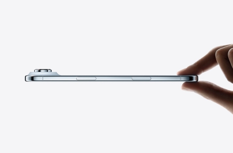 Абсолютный неликвид. Самый сенсационный iPhone нельзя продать за вменяемые деньги – за считанные недели он теряет половину цены