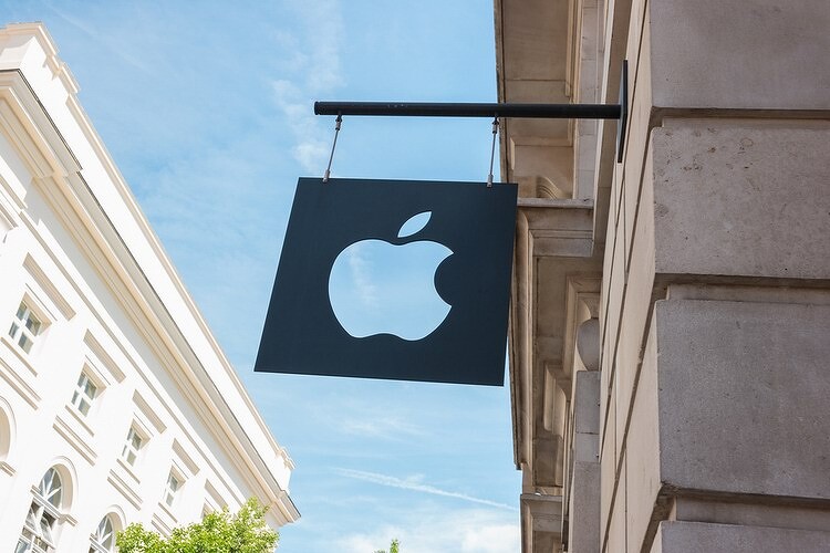 Apple по щелчку пальцев в зародыше уничтожила новый гигантский рынок смартфонов. Xiaomi, Samsung и другие массово сворачивают разработки