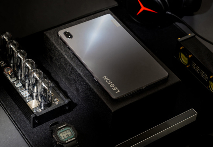 Игровой планшет Lenovo Legion Y700 получит 45-Вт быструю подзарядку