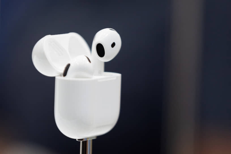Bloomberg: в AirPods появятся датчики пульса и температуры
