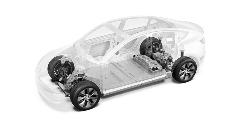 Встроенную в кузов батарею Tesla оказалось можно заменить, но придётся разобрать половину электромобиля