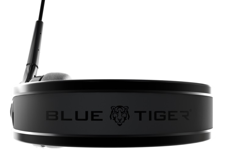 Представлена Blue Tiger Solare — беспроводная гарнитура с бесконечным временем автономной работы