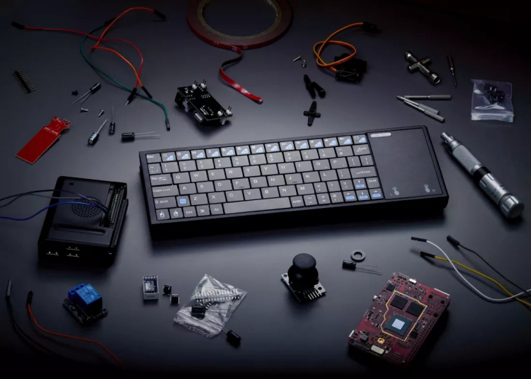 Pentaform анонсировала «клавиатуру на Windows 10 и Intel Atom» — биоразлагаемый компьютер Abacus Basic за $150