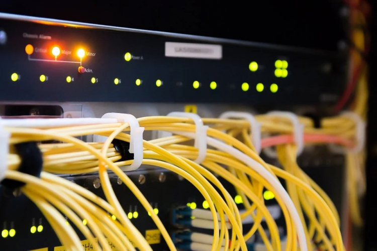 Российские IT-компании запросили у государства помощь в закупке «десятков тысяч серверов»