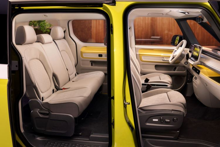 Volkswagen представила серийную версию электрического фургона ID.Buzz — переиздание легендарного Type 2