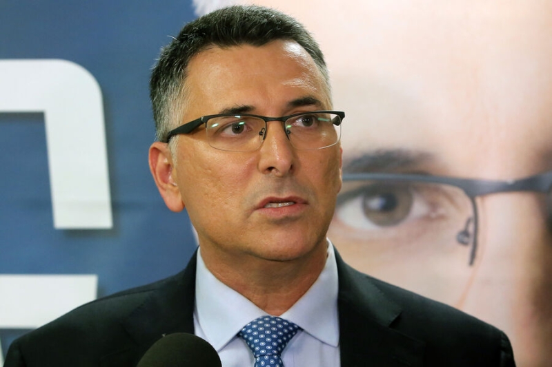 Глава МИД Израиля пообещал проверить, восхваляют ли на Украине Бандеру