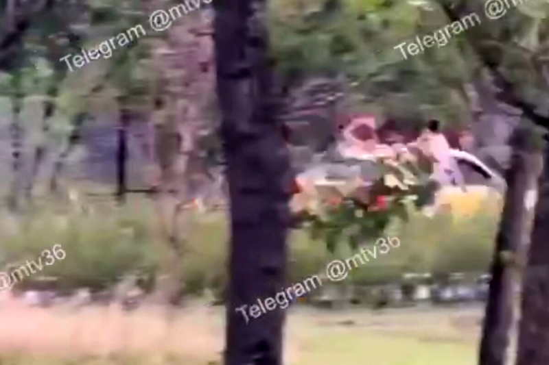 Голые воронежанки катались на авто, и это попало на видео