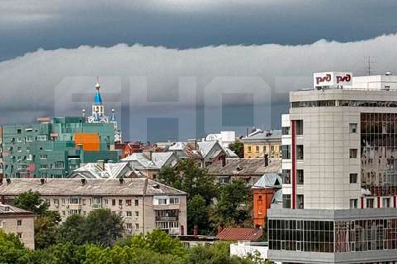 Хабаровск накрыло «облачное цунами»