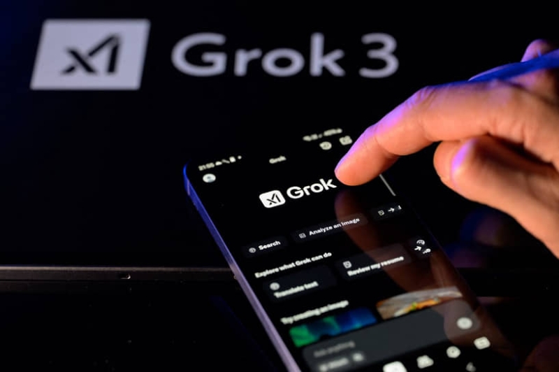 Илон Маск представил нейросеть Grok 3