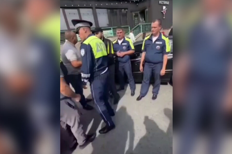 «Я боюсь»: на видео попала челябинка, которую связали и затолкали в машину