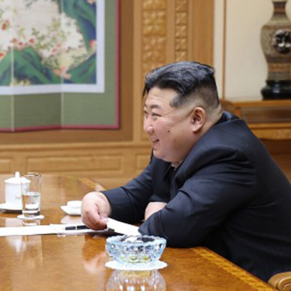 Ким Чен Ын обратился к артистам из России, выступившим в Пхеньяне