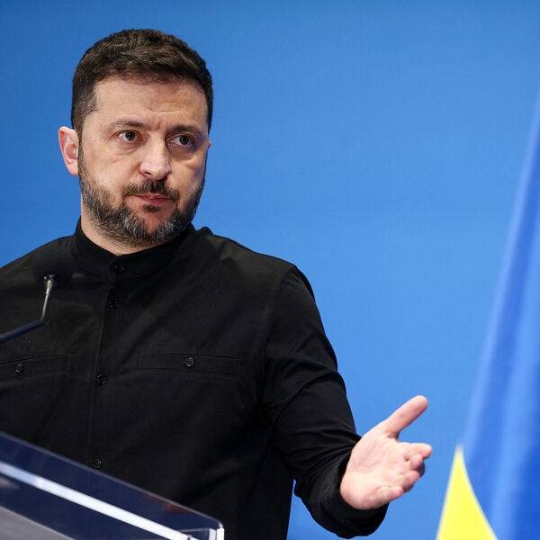 Медведчук заявил, что Зеленский пытается сорвать мирные переговоры