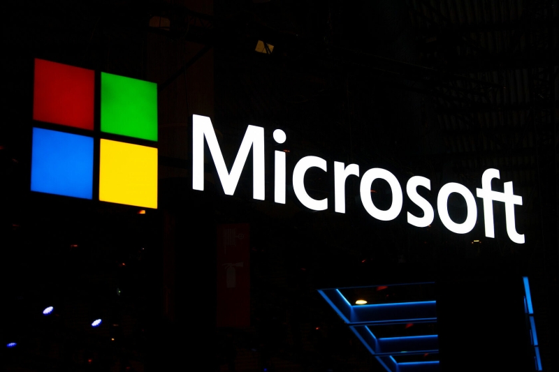 Microsoft уволит сотни разработчиков, чтобы заменить их нейросетью, которую они сами и создали