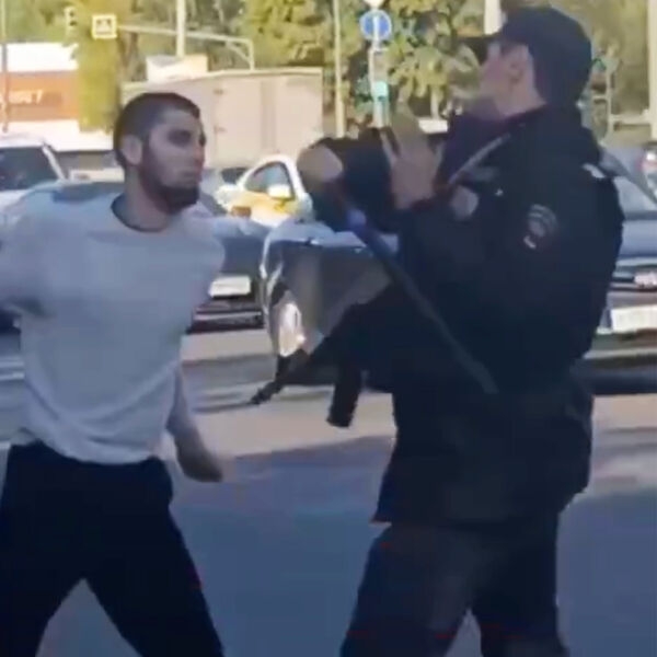 Напавшего на полицейских в Москве подозревают в употреблении наркотиков