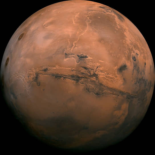 NASA объяснило красный цвет Марса