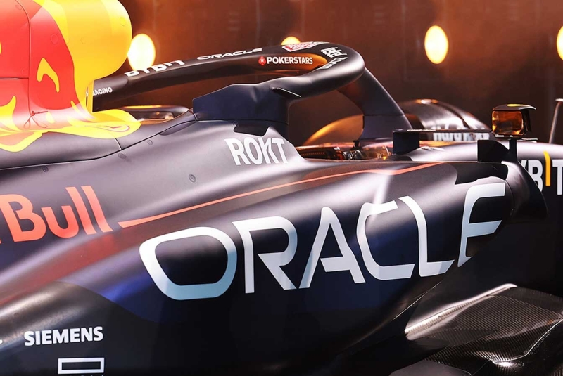 Oracle доигралась. Она собственными руками взрастила своего конкурента PostgreSQL и дала ему возможность захватить мир