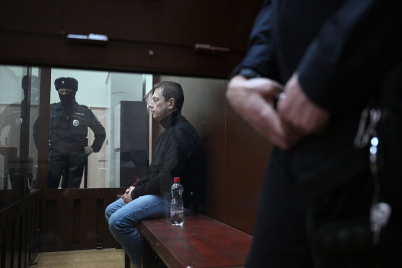 Осужденный за получение взятки экс-чиновник ФТС отправился на СВО