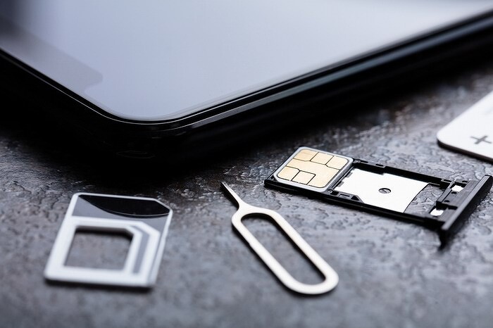 Под чутким надзором. Россияне будут покупать SIM-карты исключительно под неусыпным контролем видеокамер