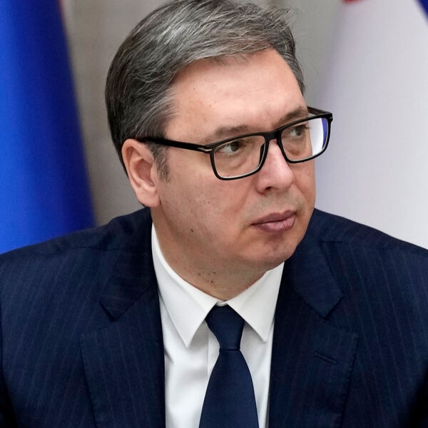 Президент Сербии заявил, что беспорядки в Сербии спровоцированы извне