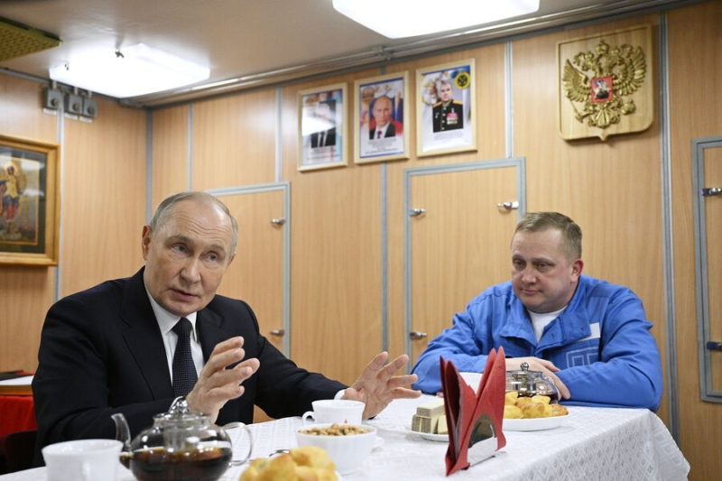 Путин перечислил элиту Вооруженных сил РФ