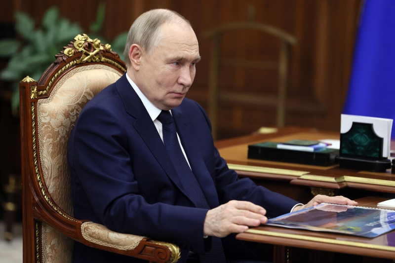 Путин заявил, что не считает себя вершителем судеб