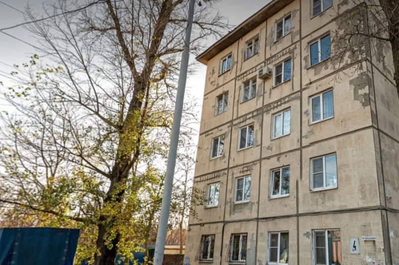 Расселение дома с падающими потолками затянули на 12 лет