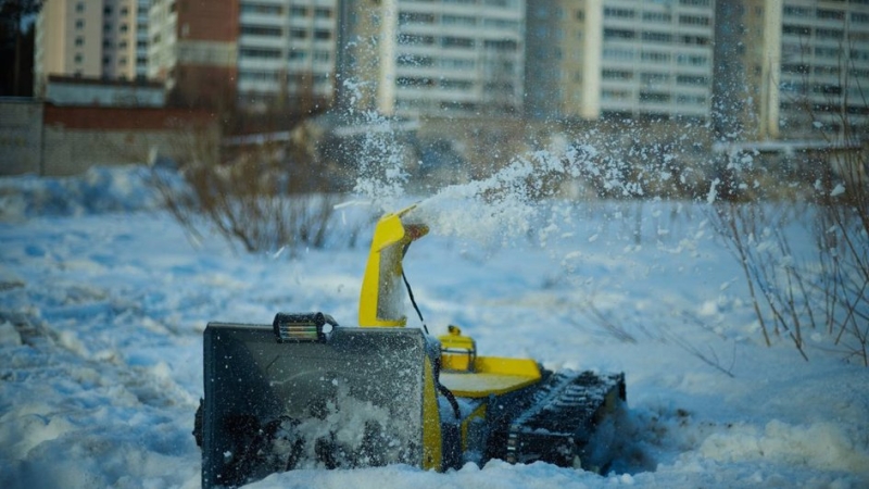 роботизированный снегоубоорщик